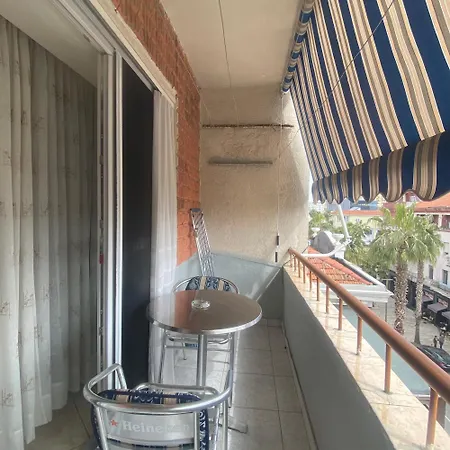 At Teo's Durrës